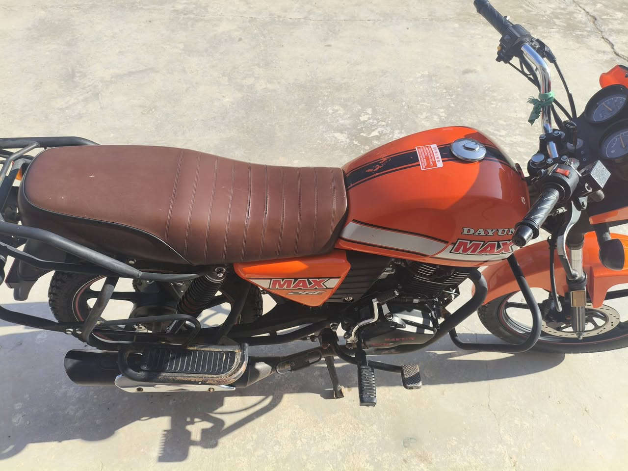 سلام عليكم
دراجه دايوان ماكس 
موديل 2023 اوراق 
السعر 1750 وبيه مجال بسيط
مكاني الحسينيه الحرار 
***********
