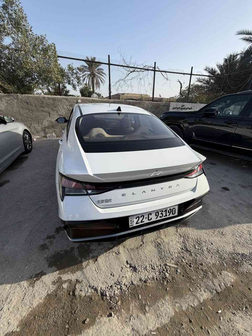 سلام وعليكم الانتر 2024
ماشي ٢٦ الف 
فول موصفات مكفوله 
مكفول محرك 
سياره حلو جديد باسمي سنوي 
***********
