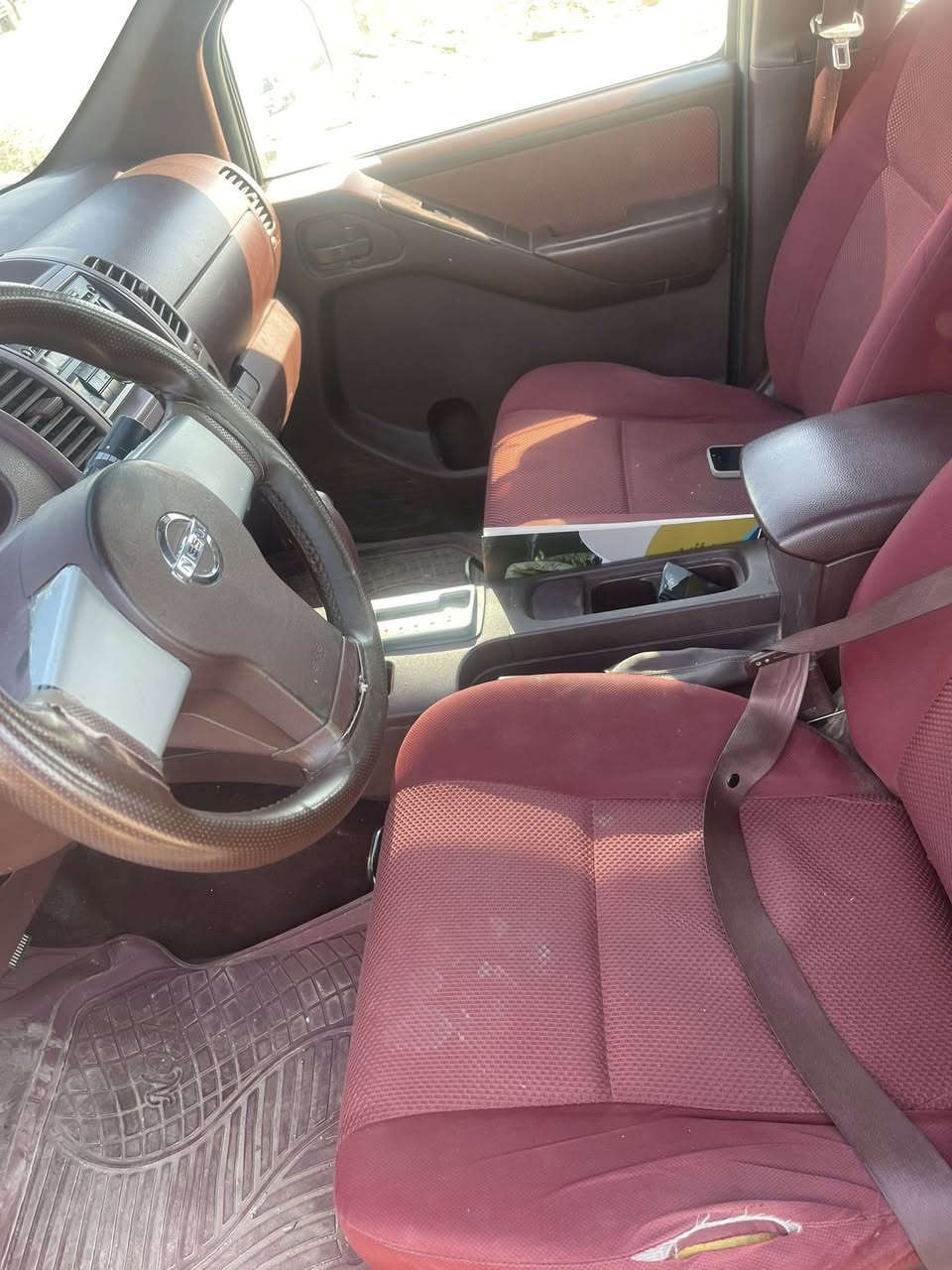 سلام عليكم سياره البيع نيفان موديل ١٢ رقم بابل جديددولي السياره جاهزه مكفوله كفاله عمه مكاني بغدادرقم الهاتف***********
