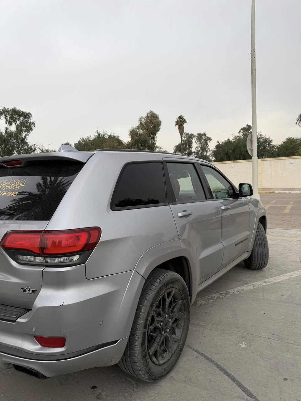 جيب اوفر لاند فول فول مواصفات بانوراما ماشية 47 ميل بدون دواخل داخل احمر محدثة s فول 6 سلندر 2018 ضرر فقط جاملغ امامي عكس السايق مصبوغ والجاملغ الخلفي رش في امريكا سياره جديده ومناقصهه كلشي السياره جديده . مكفوله سعر 249 $ وبيهه مجال الشراي واتساب ***********
