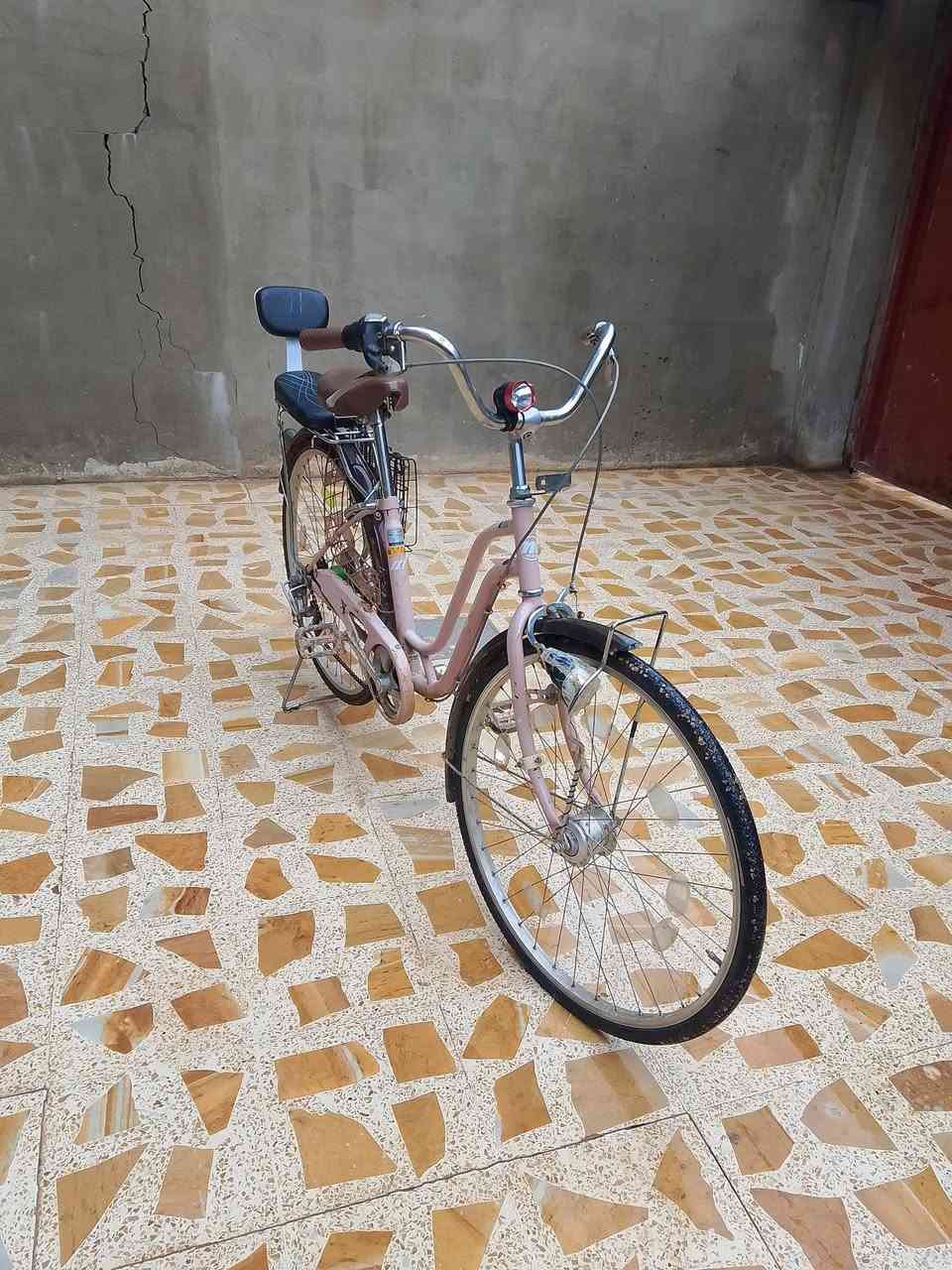 بيسكل عبدالحليم للبيع حجم 26سعر85وبي مجال كلوشغال رقم ***********
