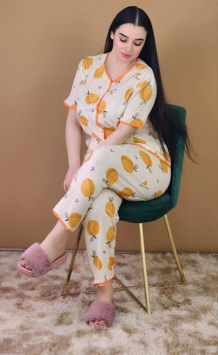 #دللي نفسك ويانه ❤️‍🔥 
توفر تراك كلينس،قماش جدا ناعم مالة وصف ،فري سايز ،نقشات مشكل يلبس لل 75 او 80. الدرزن مشكل نقشات .
سعر الدرزن 58 #تجهيز جملة فقط اقل طلب نص درزن للحجز والاستفسار تواصل دايركت 
يوجد توصيل جميع محافظات العراق 🚛


**إذا كنت صاحب هذا الإعلان وتريد حذفه لأي سبب، رجاءا أرسل رسالة إلى الدعم الفني**