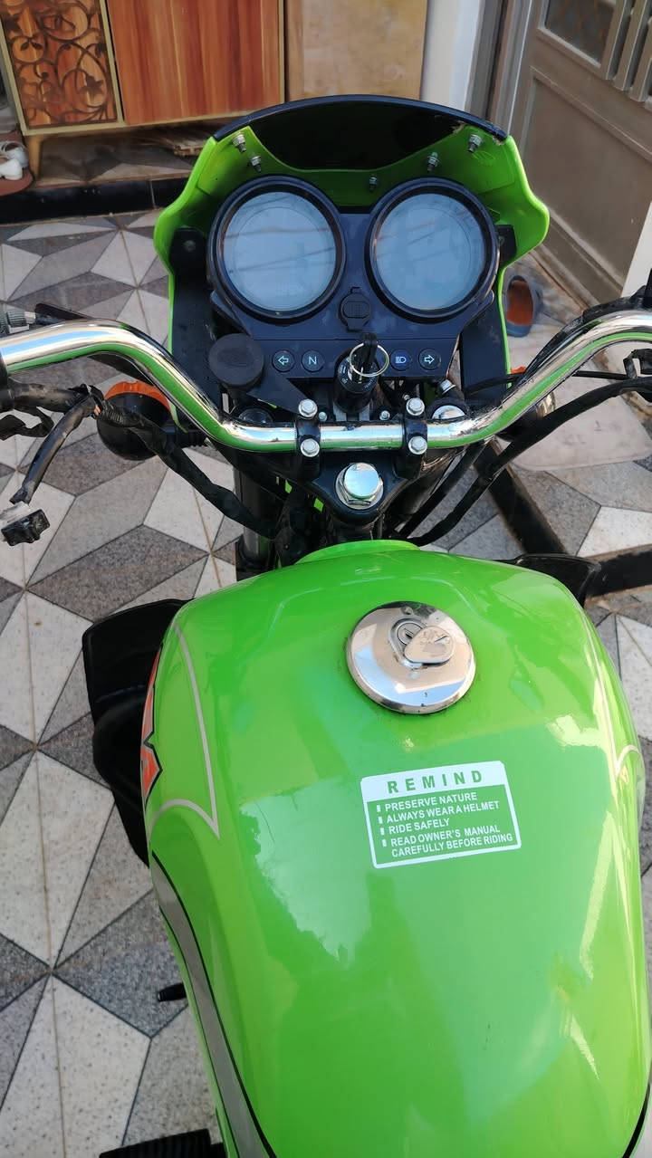 السلام عليكم
دايوان موديل ٢٠٢٥
دراجه نضيفه كلش وماناقصها شي
اللون مميز
السعر ١٢٠٠ وبيها مجال بسيط كلش
للتواصل ***********
او زورونا عند معرض مهندس للدراجات النارية
