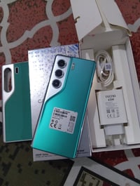 تكنو كامون 40 برو 5G • ٢٥٦ • بطارية ٥٢٠٠