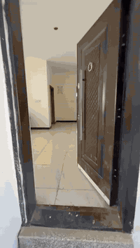 شقق حديثه البناء داخل فله مع ماء و كهرباء  و الانترنيت ٢٤ساعه مع ثلاجه...