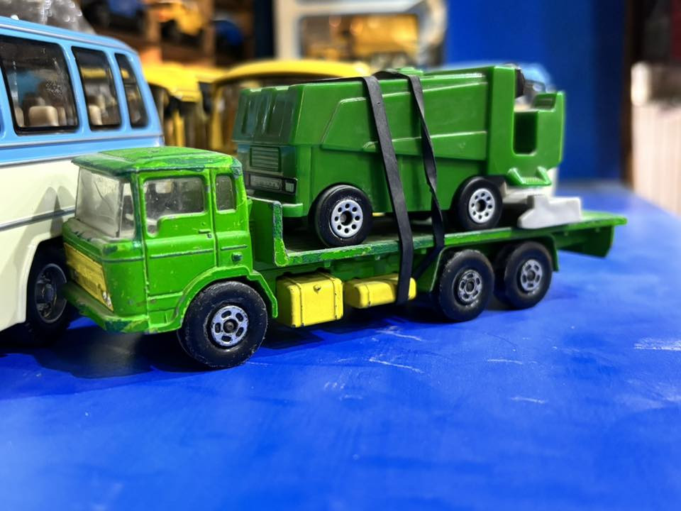 DAF

صنع في بريطانيا 🇬🇧 
صناعة شركة MatchBox super king 👑 
الحجم 1:62

السعر 7 الف ونصف فقط 🔥 

يتوفر توصيل لجميع محافظات العراق 🤩💙

 📍العنوان / شارع فلسطين - خلف المستشفى العالمي 
مكتبة الأمين للحجز و الاستفسار على الرقم او مراسلة الصفحة ***********
#مصغرات #سيارات_مصغرة #بغداد
