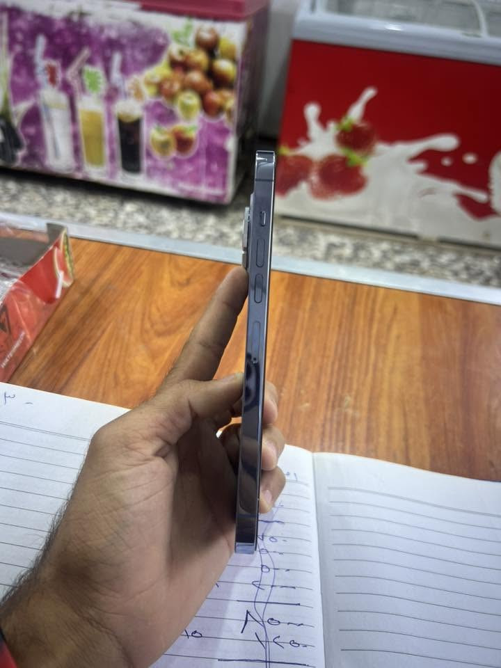 السلام عليكم
ايفون 13 pro max للبيع
ذاكره256
بطاريه 86
نضافه100‎%‎
مكفول من كلشي 
ممبدل ولاقطعه
السعر 700 وبي مجال
عنواني بغداد
تواصل واتساب ***********
