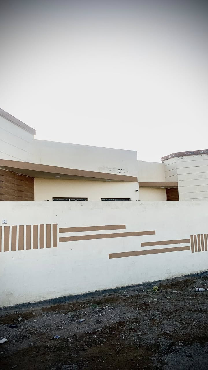 🏡 للبيع بيت حديث البناء في مجمع الزهور خلف كلية السراج

📍 موقع مميز وهادئ
▫️المساحة: 250 متر
▫️الواجهة: 12 متر
▫️النزال: 22 متر
▫️شارع 40 متر
▫️بناء جديد وتشطيب حديث

البيت مناسب للسكن العائلي والاستثمار، تصميم عصري وموقع ممتاز قريب من الخدمات الرئيسية.

📞 للاستفسار والمعاينة
ايهاب التطور العقاري
***********

#عقارات_الفلوجة #الفلوجة #بيع_وشراء_العقارات
