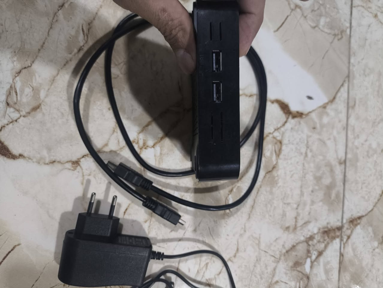 السلام عليكم  عندي هذا الجهاز
يشغل كل القنوات حتى الرياضية 
ع النت يشتغل
مستخدم ايام 
اريده ب20 قفل


**إذا كنت صاحب هذا الإعلان وتريد حذفه لأي سبب، رجاءا أرسل رسالة إلى الدعم الفني**