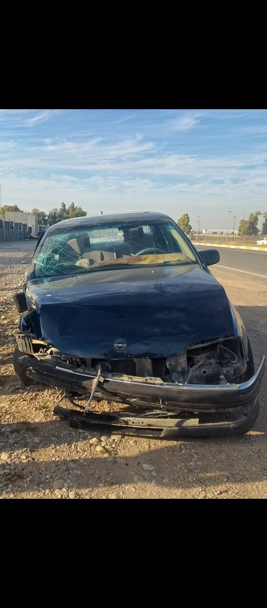 اوبل اوميكاه للبيع حادث
موديل 1991 لون ازرك نيلي سنوية 2030 كابون بانزين موجود شرط التحويل رقم *********** مكان سيارة كركوك ليلان .
