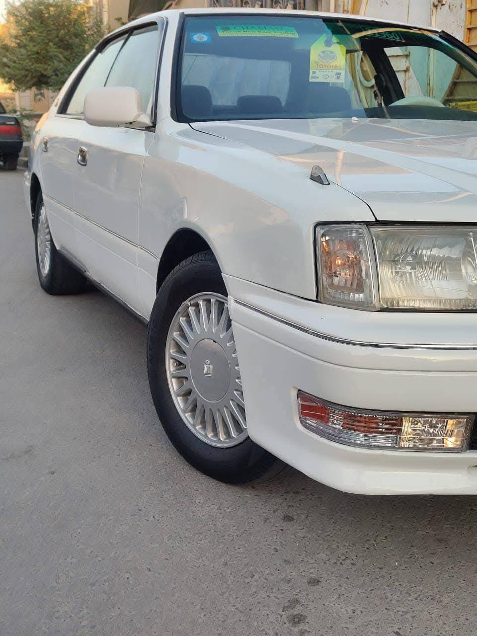 السلام عَليكم، تيوتا كراون موديل ١٩٩٧
الرقم البصرة دولي ، مكفولة من الگص ونقل الجثة والعيب الشرعي 
صبغ مكانات فقط تبريد حدادية طقم تاير
السيارة جاهزة السعر ١٠٨ ورقات
التلفون :***********
العنون: الزبير حي الهادي "المعامل"
@للجميع
