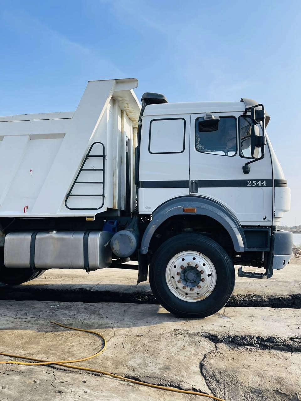 مكينه 44 كير 210 مجموعه نص بوربن كبير 

*********** 

‭***********‬
