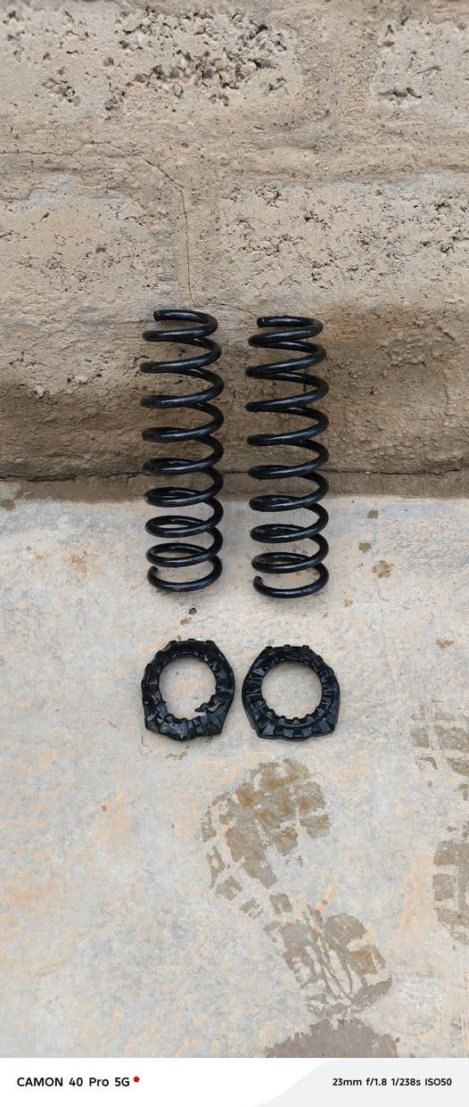 زوج لويات خلفي مال كورلا نضيفات مكاني كركوك  ***********
