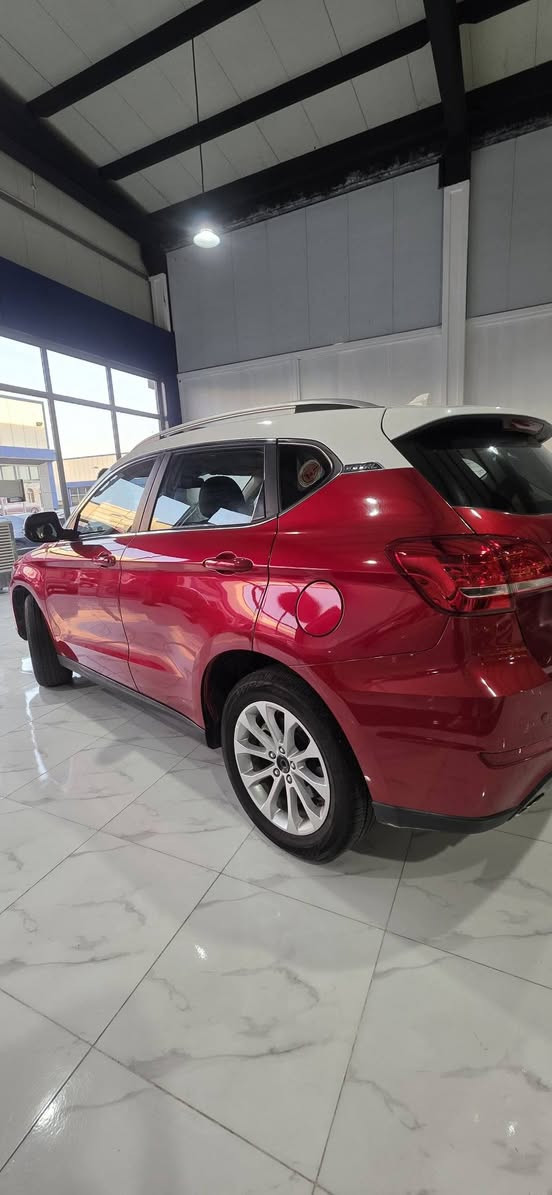 هفال H2موديل 2019 فول المواصفات سيارة لونين احمر ابيض رقم سنويه جديد  داخل ضمان ماشي 125 الف كشنات جلد كهربائي حساسات خلفيه كاميرات محيطية فتحت سقف ملاحظه مكان رقم صندوق  الخلفي فقط بي صبغ  للإستفسار الاتصال *********** سميل, دهوك
