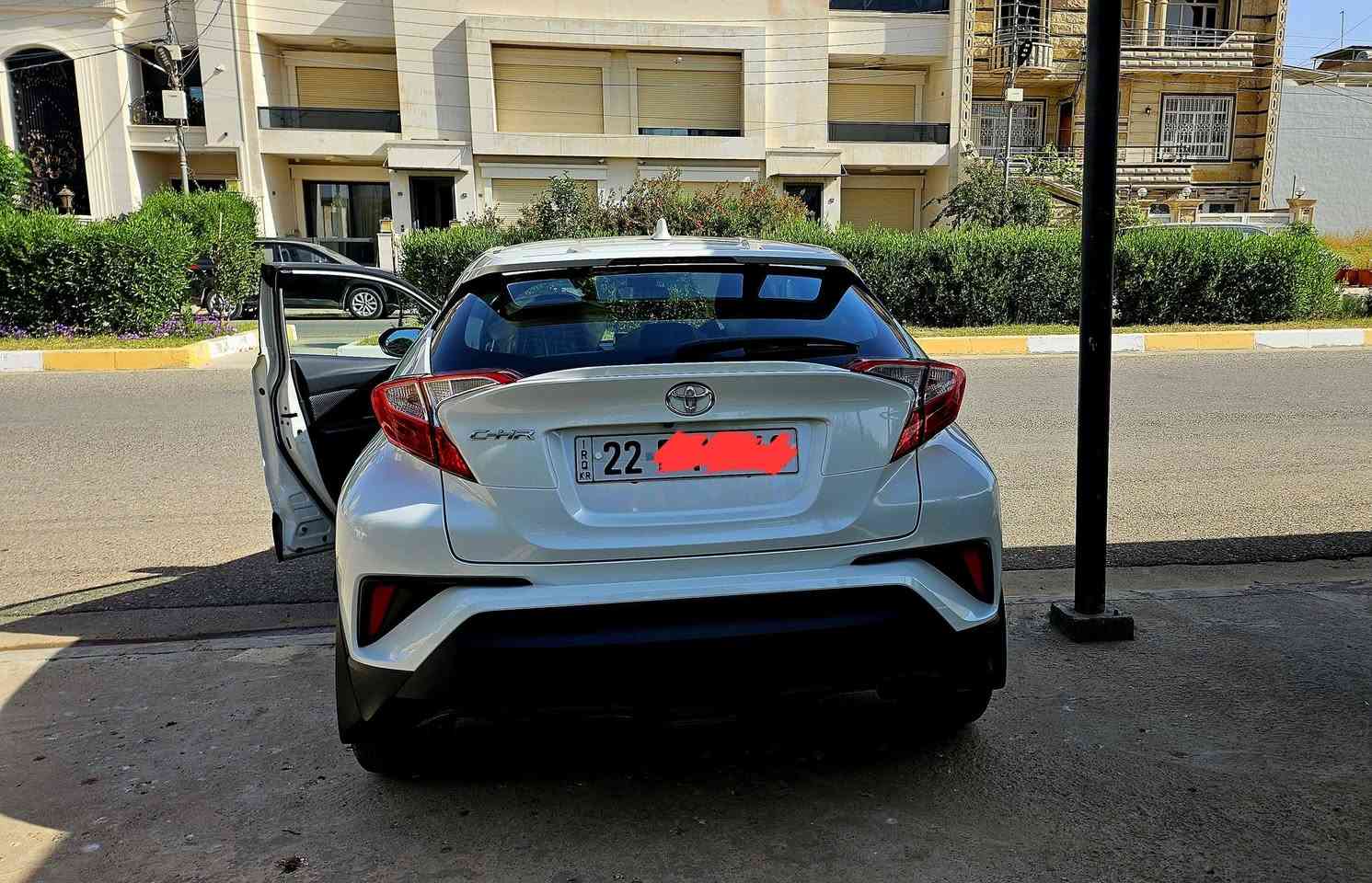 السلام عليكم .. تويوتا CHR ٢٠٢٠ وارد امريكي حجم مكينة 2.0 بنزين فقط مو هايبرد مواصفات XLE جديدة لوك بدون صبغ بدون ايرباك بدون دواخل ماشية ٥٩ الف تخم تاير دنلوب ياباني جديد مابيها مصرف دينار واحد كلشي بشرط رقم اربيل بأسمي ومكاني بأربيل السعر ١٦٥ 
***********
