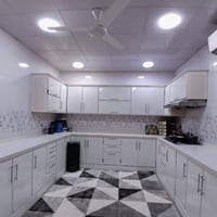 مجمع الدوح • ٢١٨م • ٤ غرف