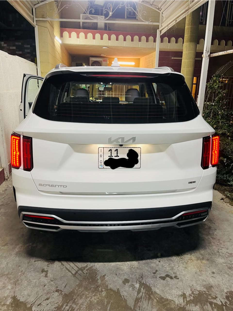 سلام عليكم 
للبيع 
سورنتو موديل ٢٠٢٣ خليجي فور اكس 
رقم بغداد بسمي 
ماشية ٤٨ 
ستة سلندر 
فول مواصفات واحد على واحد 
بصمة
بانوراما 
فورويل 
كشنات تدفئه تبريد 
خمس كامرات 
كير ماوس 
سايد برك بصمة
مري شفط 
حساسات 
نزول منحدرات 
تشغيل عن بعد 
كار بلي
اريل انفكيشن 
كشنات جلد + كهرباء 
شاحن في الكراسي الامامية 
شاحن واير ليس 

السعر ٣٠٥ وبيهة مجال 
مكان السيارة بغداد 
الاتصال ***********
مكفولة فقط بارد بسبط مأشر بصور
