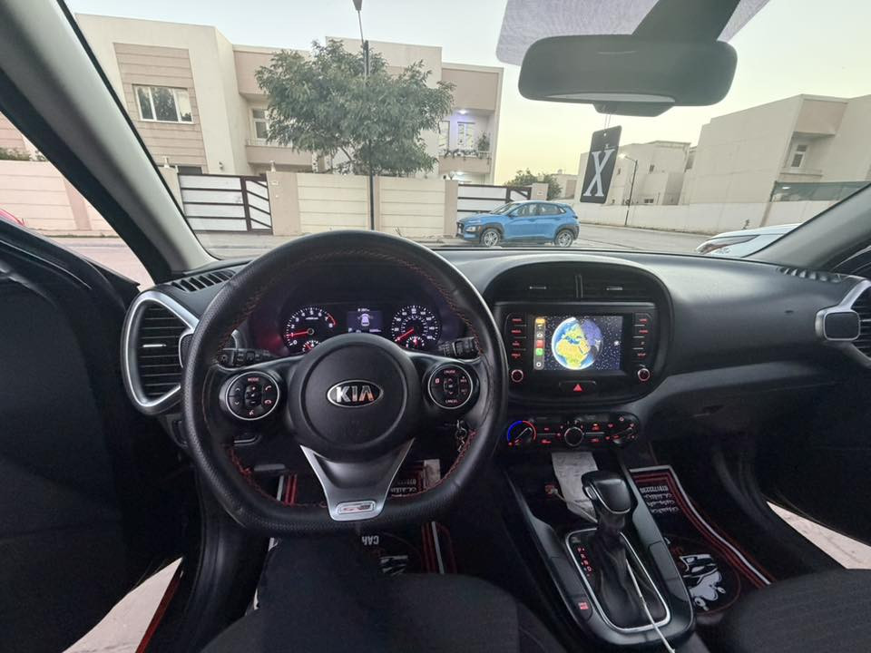 صول جي تي لاين تو كلر موديل ٢٠  مراوس ويه ايكو بوست  او بيع حادثه مثل ماموضح بامريكا ومصلح هناك احسن تصليح وانضربت هنا بالعراق هيه واكفه مثل ماموضح بسيط كلش تصليحه ورقه بس اني مامصلحه على بارد يصير ومواصفاته معروفه ال جي تي حساسات كامره توقف تلقائي اشاير بالمري سيارة بحالة ممتازه ومسويله ادامه بالجديد مكان سيارة كربلاء وسعره ١٤٧ وبيه مجال بسيط للتواصل هذا رقم *********** واتساب لو اكتبلي  تعليق واردلك خاص
