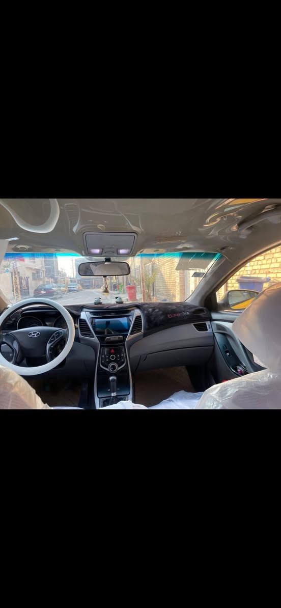 السلام عليكم اللبيع النتره موديل 2016 السياره خير من الله تبريد صدر كله جديد السياره مكينه خير من الله 1800 دوش السياره كير عادي سبع نمر السياره وارد امريكي حادثه جاملغ ايمن الامامي بدون دواخل شواصي والغد مكفوله  السياره ليبل واحد السياره بدون ايرباك السياره بسمي وشرط التحويل السياره جاهزه بدوان اي نقص مكان السياره بغداد سعر 105 رقم ***********
