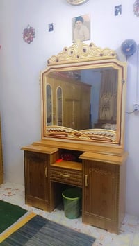 اخشاب للبيع مستخدمه 7 اشهر تفصال عراقي 900بيها مجال رقم 07868448036وات...