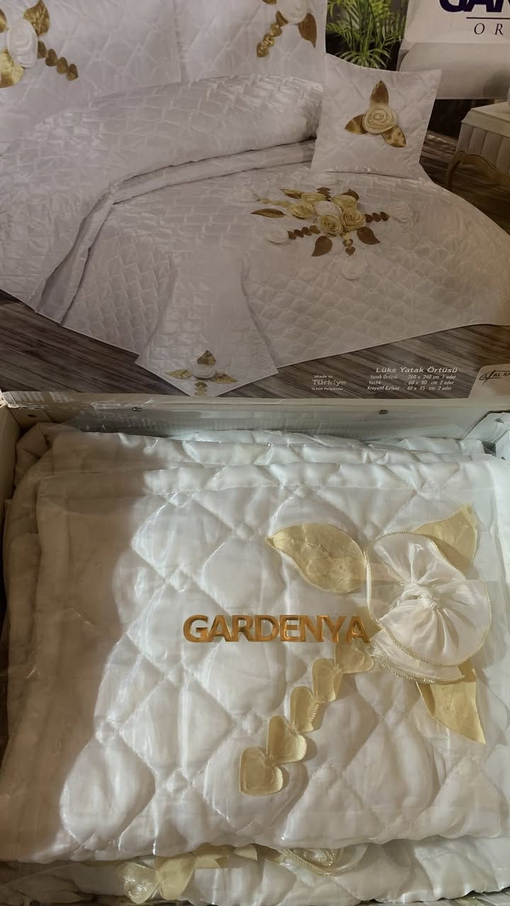 للبيع فرشة تركية أصلية ماركة GARDENYA 🇹🇷
فرشة عرائس فخمة جداً، لون أبيض مع تطريز ذهبي أنيق ✨

✔️ قياس كبير 260×240
✔️ وياها مخدات وكفرات كاملة
✔️ خامة ممتازة 100% بوليستر
✔️ موجودة بالعلبة مالتها

السعر: 60 ألف دينار قابل للتفاوض
للتواصل خاص 📩


**إذا كنت صاحب هذا الإعلان وتريد حذفه لأي سبب، رجاءا أرسل رسالة إلى الدعم الفني**