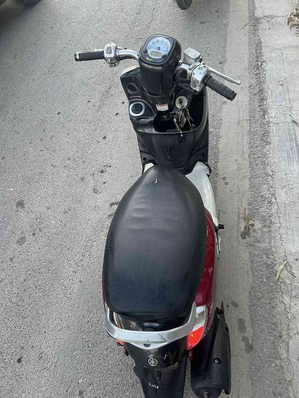 بوليس حديث ياباني الدراجه مكفوله من كلشي اي نقص مابيها. خير من الله معدل شرط 120 الدرجه ما صارلها 4اشهر ونازله من الرمبه الله شاهد مال جناي لليريد شي ميتعبه وجديد وجناي اتصل ودلل ***********
