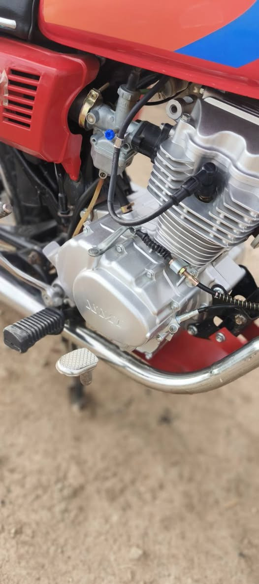 سلام عليكم دراجه البيع نضيفه وارق اصولي وكيله سيد خلدون الشاصي مديل 2012تعمير 2025السعر واحد 200بيه مجال قليل مكاني العماره حي العسكري هاذه رقمي ***********
