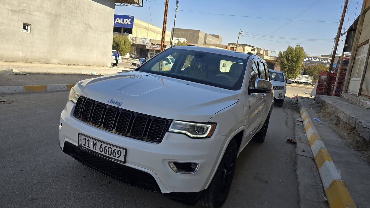 جيب اوفرلاند (2017)  .

الموديل :2017 . (وارد امريكي) 
* دفع رباعي 4x4 .
* تحذير النقطة عمياء ⚠ .
* ويل قياس 20 انج .
* سقف بانوراما . 
* شاشه كبيرة 8.4 انج . 
* نظام الخرائط (GPS) .
* نظام التعليق هوائي (جكات) . 
* ستيرن كهربائي . 
* المصابيح الأمامية زنون .
* كشافات الضباب زنون .  500 دولار شديته  
* تشغيل عن بعد .
* صندوق كهربائي .
* مقصورة الركاب من الجلد الفاخر بلون البيجي الملكي .
* حفظ وضعيات الجلوس (ميموري) . 
* المقاعد الأمامية كهربائية .
* المقاعد الأمامية تبريد وتدفئة .
* المقاعد الخلفية تدفئة .
* سستم صوت . 
* حساسات أمامية . 
* حساسات خلفية . 
* كاميرا خلفية .
* تدفئة ستيرن . .
* المرايا الجانبية قابلة للطي .
* مرايا متحسسه للضوء العالي . 
* مانع تصادم خلفي . 
* بلوتوث تلفون . 
* محدد سرعة . 
* نظام التشغيل والاطفاء الاوتوماتيكي ( Auto Start System ) .
* نظام بريك اوتماتيكي ( Auto Break System 
(رقم بغداد بسمي تحويل مباشر)
ضررها امركيه فقط دعاميه الخلفيه + جاملغ 
داخل العراق صار بيه صبغ 5 من غير اي دواخل 
سياره جديده بالخير ع الي ياخذها السعر 195
مكان السياره الفلوجه 
***********
***********
