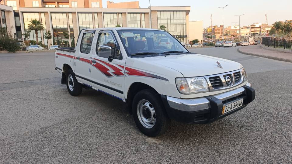 بەناوی خوای گەورە نیسان بۆفرۆشتن مۆدێل 2002فول مواسەفات بەشەرتی گێڕومەکینەوئەکسل بەشەرتی تەحویلوخرامەوبەناوکردن سەیارەکە بێبۆیاخە بێلێدرانە  بەس مەگەر کارتوپەمپی هەیە  تەبریدوپاوەر ناوسور جام کارەبا ئەیبیئێس دەبڵ گێچ  سەیارەکە ماڵی دۆستە  ***********لەسلێیمانیم السليمانية, العراق
