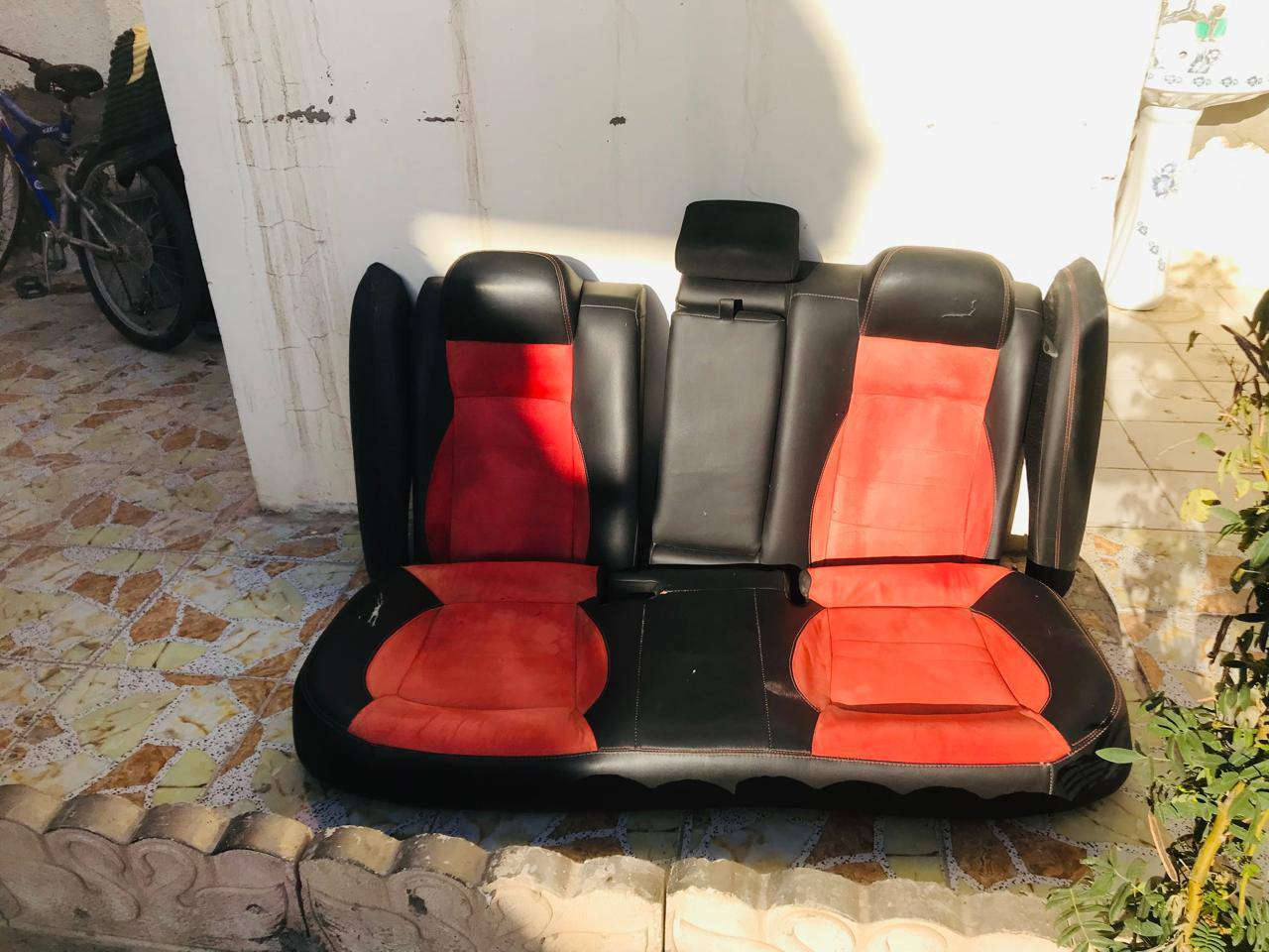 كشنات جارجر نص حضن السعر 150                   ***********
