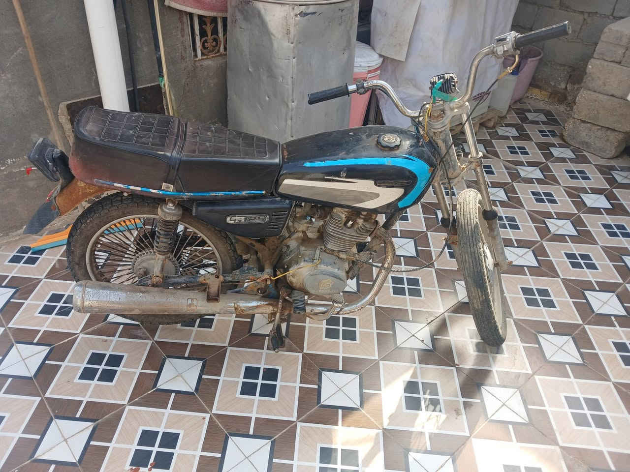 للبيع 150وبيها مجال شراي يدخل خاص


**إذا كنت صاحب هذا الإعلان وتريد حذفه لأي سبب، رجاءا أرسل رسالة إلى الدعم الفني**