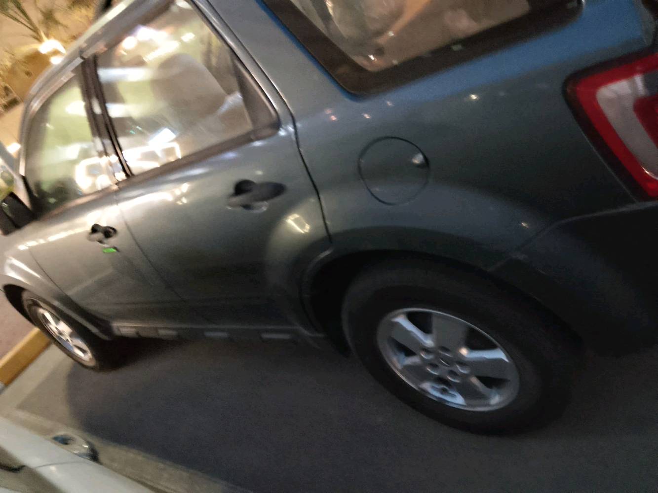 
شنو سنة تصنيع السيارة؟: 
٢٠١١فوردسكيب امريكي
هل توجد أي مشاكل ميكانيكية أو إصلاحات ضرورية؟: 
لايوجد
ما هو السعر المطلوب؟: 
١٢٠وبية مجال
وين مكان السيارة بالتحديد في بغداد؟: 
مجمع بسماية السكني