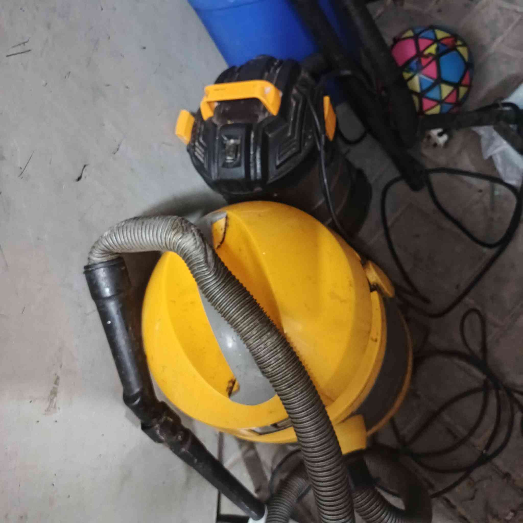 مكناسنه  زوالي او الارضيه كبيره ٣٥وصغيره ٢٥ بغداد صليخ


**إذا كنت صاحب هذا الإعلان وتريد حذفه لأي سبب، رجاءا أرسل رسالة إلى الدعم الفني**