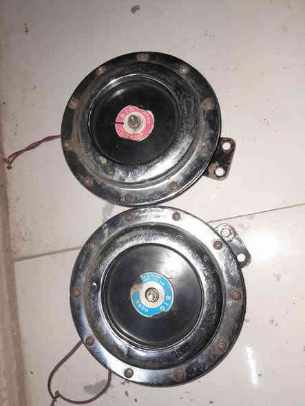 سلام عليكم شباب هورنات للبيع بوش اصلي للبيع السعر 50 شرط لفحص
***********
