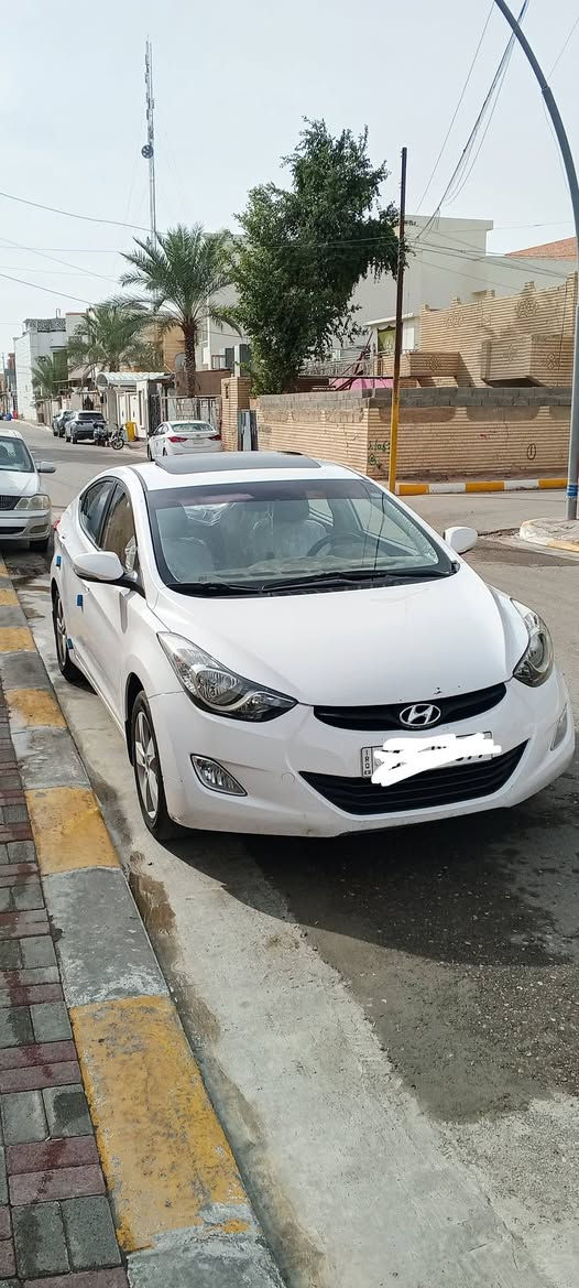 النتره موديل 13 خليجي ماشيه 170 سياره بلدي مكفوله بيه شويه هاي لي بلصوره سياره جديد خاصه  ***********
