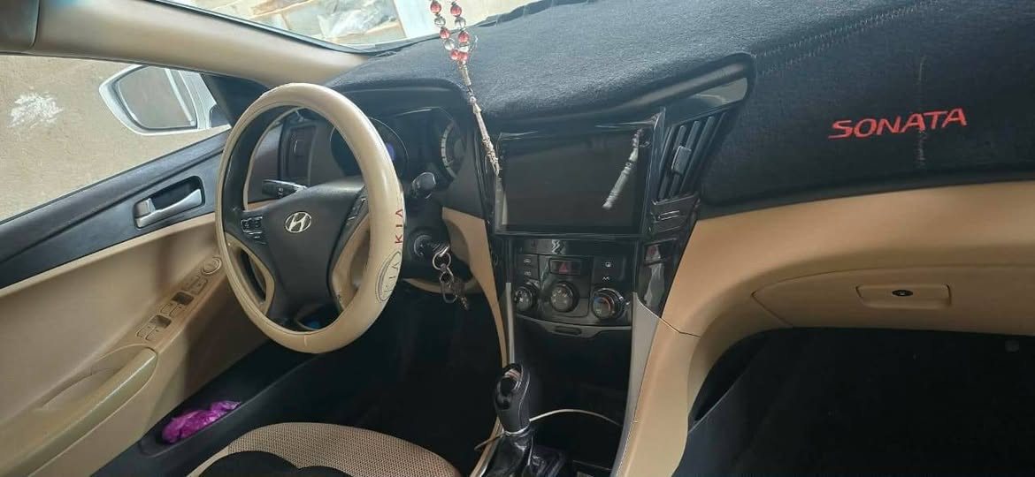 سوناتا للبيع موديل ١٤ مختصر الكلام فول ومكفول وبيه سونار مكانه حله 
رقم صاحبها ***********
رقم صاحبها
