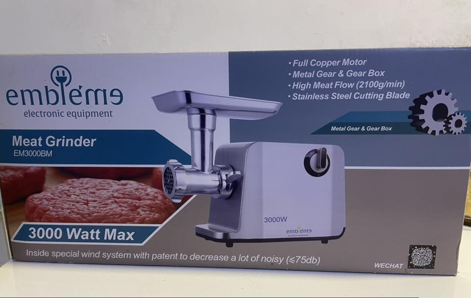 السلام عليكم 
براد ماركة LlBRONIC للبيع جديد جدااا استعمل قليل اقل الشهر السعر 130 وبي مجال بسيط 
+ 
مكينه لحم مثروم الالمانيه اصليه ماركة امبليوم جديده ممستعملة ابد السعر 200 قفل 
رقم الهاتف :*********** بي واتساب
