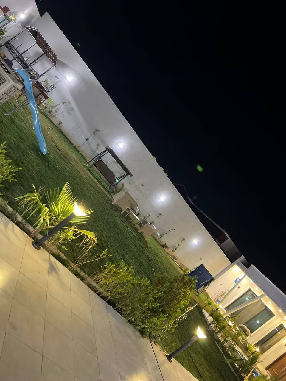 ‏مزارع البعثة بغداد متوفر حجز شباب عوائل متوفر جميع المزارع في البعثة بغداد استفسار***********
