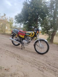 درجة نامه امتياز3احرف موديل25اوراق كامله نضافه فول السعر650وبيه مجال 0...