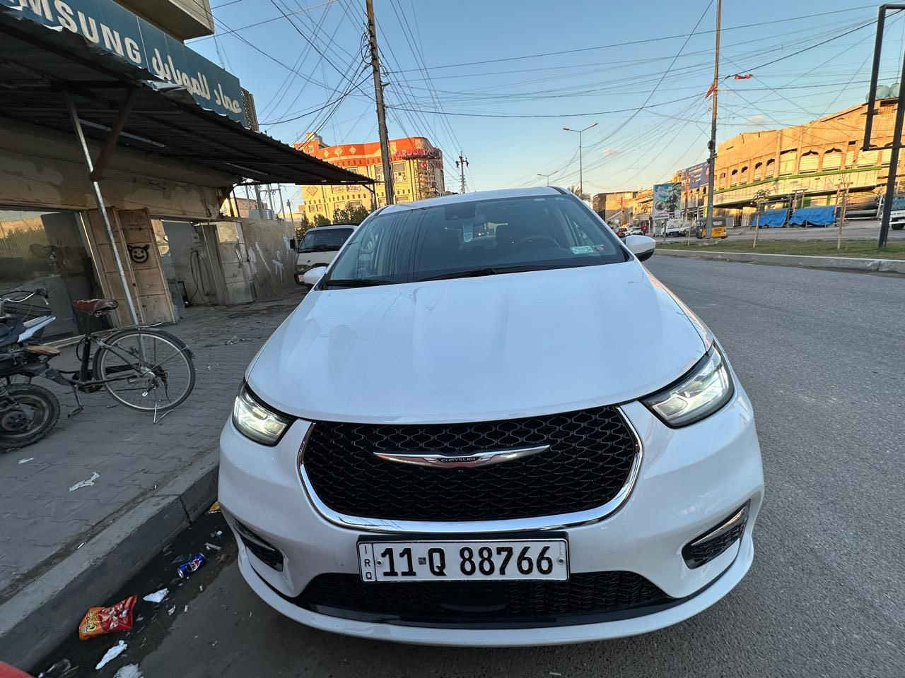 للبيع: Chrysler Pacifica Hybrid 2023

كرايسلر باسفيكا هايبرد موديل 2023
رقم بغداد – باسم صاحبها
ممشاها 33 ألف ميل فقط

سيارة عائلية فخمة واقتصادية جداً بالوقود (Plug-In Hybrid) تجمع بين محرك بنزين ونظام هايبرد قابل للشحن، قوية ومريحة ومناسبة للاستخدام اليومي والسفر.

المواصفات:
 • موديل: 2023
 • الممشى: 33,000 ميل
 • رقم: بغداد
 • 7 ركاب
 • وارد أمريكي
 • أبواب جانبية كهربائية
 • باب خلفي كهربائي
 • شاشة كبيرة + نظام Uconnect
 • كاميرا خلفية وحساسات
 • تشغيل ودخول بصمة
 • تبريد ممتاز

📍 الموقع: (بغداد حي العامل)
💰 السعر: (243$)
📞 للتواصل: ‭0771 507 9250‬
‭0781 944 6363‬
‭0773 555 1007‬
