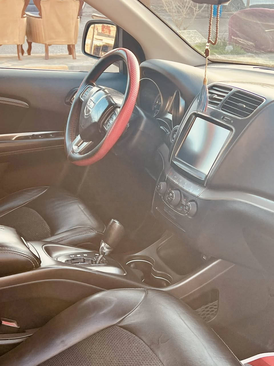 سلام عليكم 
دوج جورني موديل 2019رقم ميسان في حره
ماشيه 63
صور حادث امريكه  موجود بل منشور
مكينه ٦ سلندر كير مكينه تبريد حداده كلها بشرط مكفوله فول مواصفات ماعده الفتحه 
سعرها 155 وبي مجال
مكان سياره حي المعلمين القديم لاستفسار ***********
