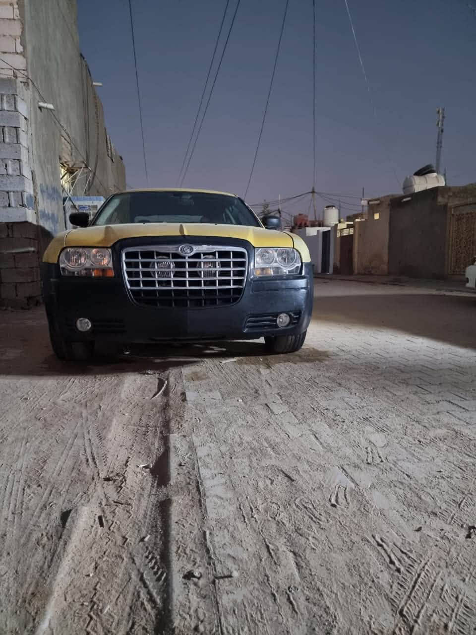 السلام عليكم اوباما للبيع موديل 2010مصفره هيئه وغرامات رقم انكليزي مداور ثاني يوم خطها  نجف ناصرية مكينه وكير بالكارتون كهربائياتها كلها شغاله تخم تاير جديد حداديه جديده زوج لايت بالكارتون  سياره ماتصرف عليها ولا الف ترايك للبصره جاهزه للاخير سعر 120 وبيها مجال اتصل وبخدمتكم ‭***********‬
