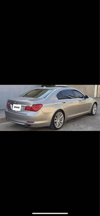 بي ام دبليو ٧٥٠ • ٢٠١٢ • داخلية جديدة