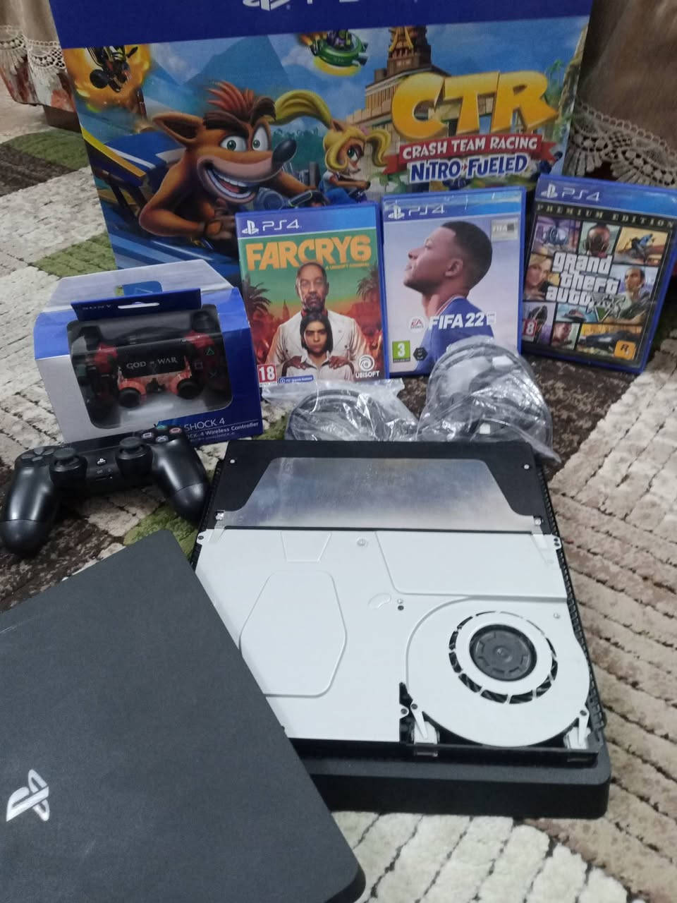 السلام عليكم بلاي ستيشن 4 سليم اونلاين مثل ما واضح بالصوره وصار لي اسبوعين اني اخذته ويا اليو بي اس نظيف نظافته 100% اي مشكله ما بيه بعده جديد السعر 325 قفل جماعه 320 لا حد يراسلني مكان ديالى الخالص


**إذا كنت صاحب هذا الإعلان وتريد حذفه لأي سبب، رجاءا أرسل رسالة إلى الدعم الفني**