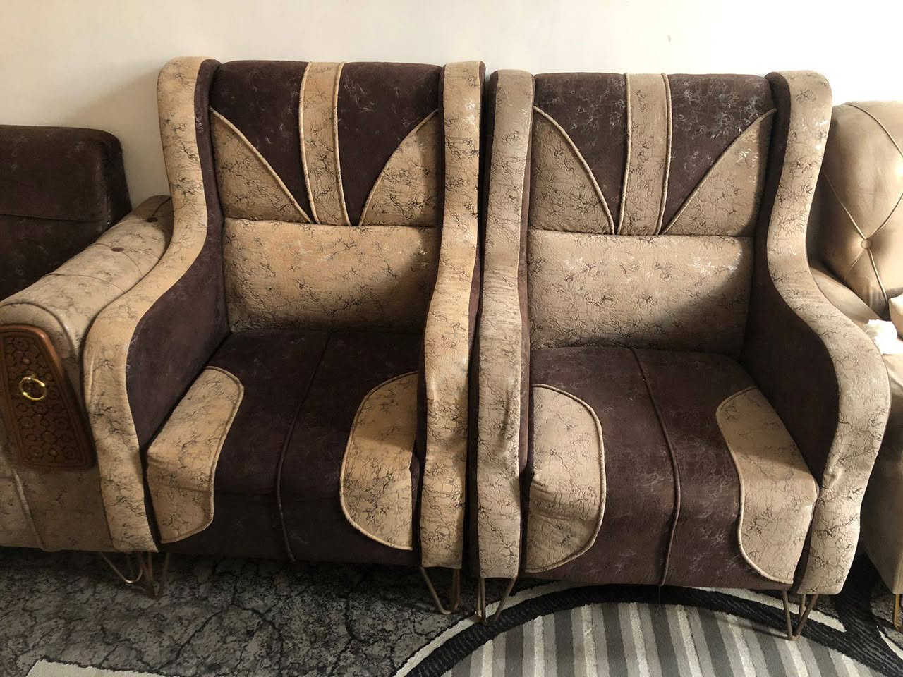 السلام عليكم تخم اثاث للبيع نظيف بيه لحوظات مكان بغداد كماليه الاتصال على الرقم *********** متواجد على فيس
