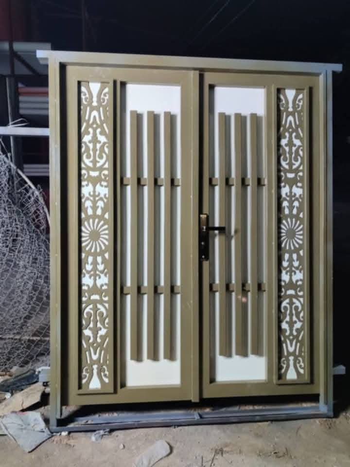 عمل جميع انواع البيبان والشبابيك 
و الكرفانات والسقايف وكافت اعمال الحداده *********** واتساب
