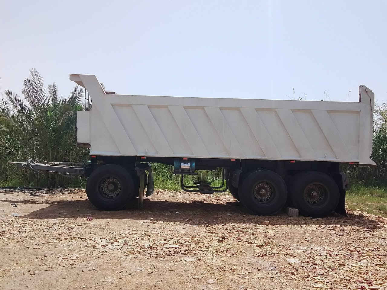 مقطور للبيع حداده عباس ناموس 2020   للاستفسار ***********
