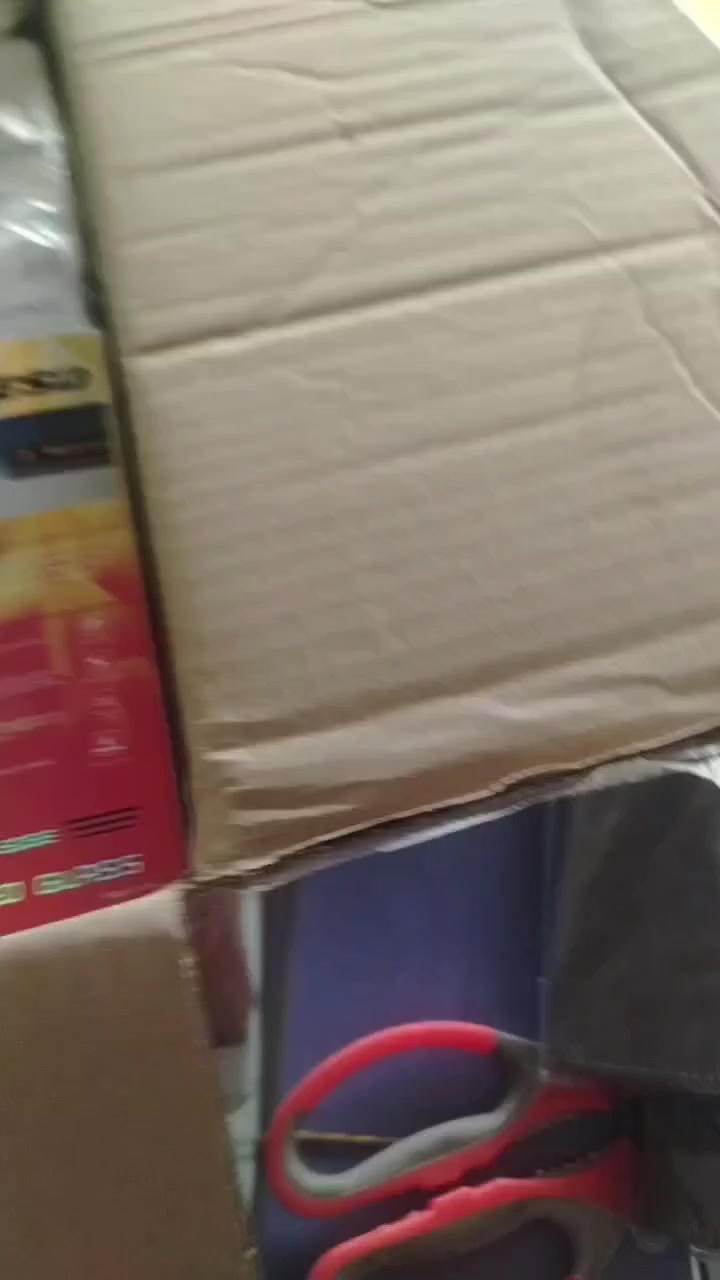 مركز القمر 
العنوان قرب كراج حي الزهور 
قرب افران بركات الصادق 
تواصل واتساب 
***********
متوفر توصيل انحاء العراق
