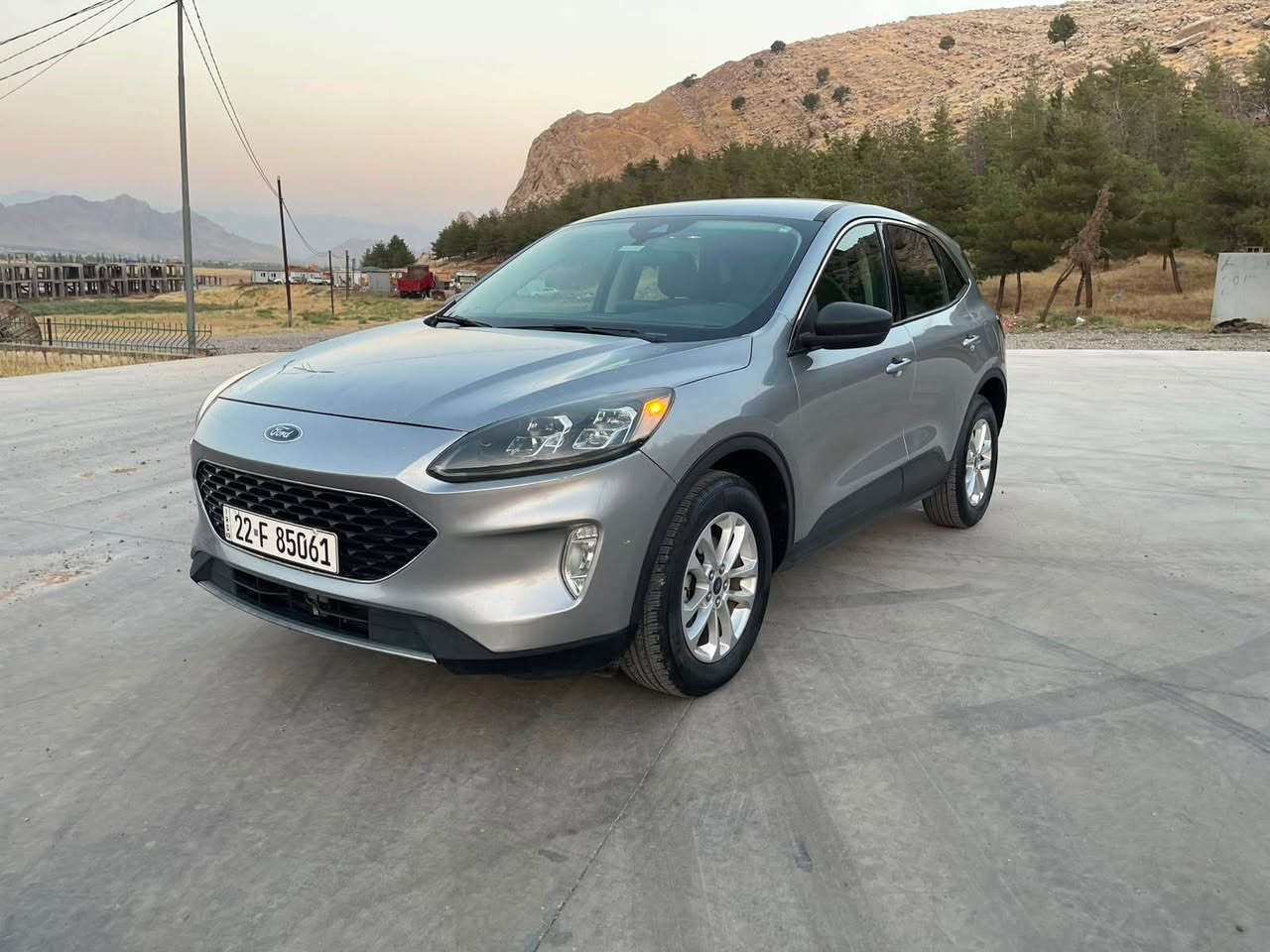 🚘 Ford Escape SE AWD 2022 🤍🔥

ئەگەر بەدوای سەیارەیەکی پاک، ئابووری و متمانەپێکراو دەگەڕێیت، ئەم Ford Escape 2022 ـە هەڵبژاردەیەکی زۆر باشە.

✅ مۆدێل: 2022
✅ SE
✅ AWD (چەرخی چوارە)
✅ مۆتۆری 1.5L EcoBoost
✅ گیربۆک ئۆتۆماتیک
✅ Run & Drive
✅ ماوی ڕۆیشتن:37 مایل
✅ ڕەنگ: زیویی (Silver)

📍 سەیارەکە پاکە و ئامادەیە بۆ بەکارهێنان.

💰……..

📞 WhatsApp: ***********
📞 Korek: ***********

📩 بۆ زانیاری زیاتر، نرخ یان داهاتووی بینین، پەیوەندیم پێوە بکە رانية, السليمانية
