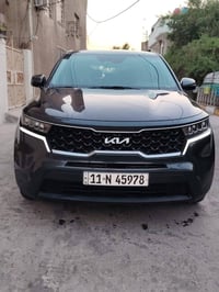 سورنتو 2022 للبيع او المراوس لون فيلي مواصفات عاديه رادارات تحديد مسار...